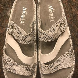 PRICE REDUCED  - Algeria slide-on sandals